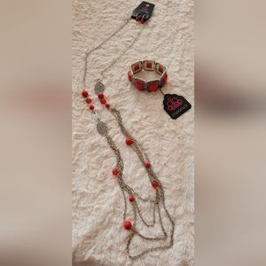 Paparazzi Necklace, Earrings & Bracelet - NWT